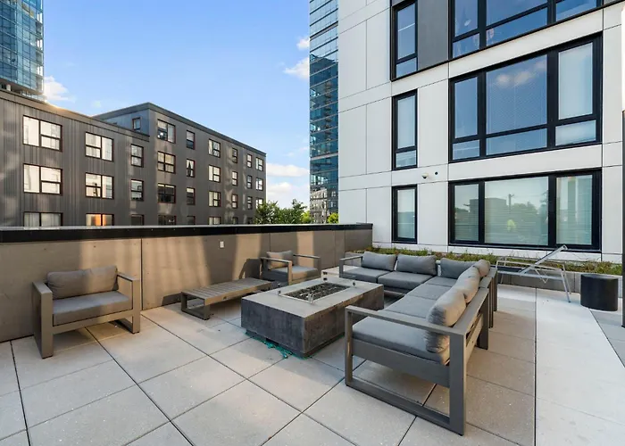 Hotel Family-sized 4br Luxury In Downtown Chicago