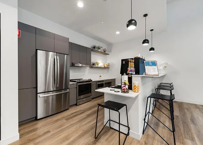 Hotel Family-sized 4br Luxury In Downtown *