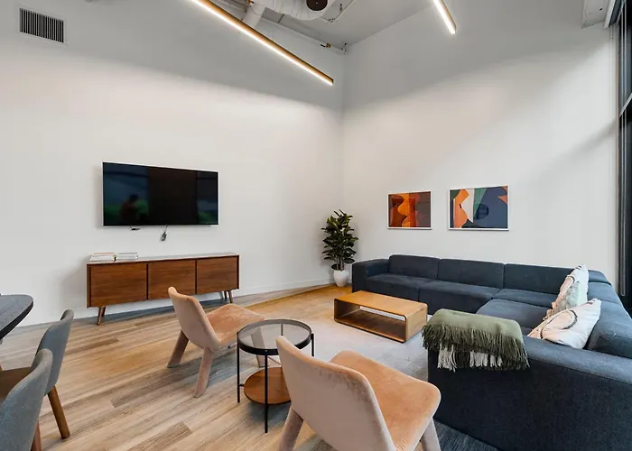 Hotel Family-sized 4br Luxury In Downtown *