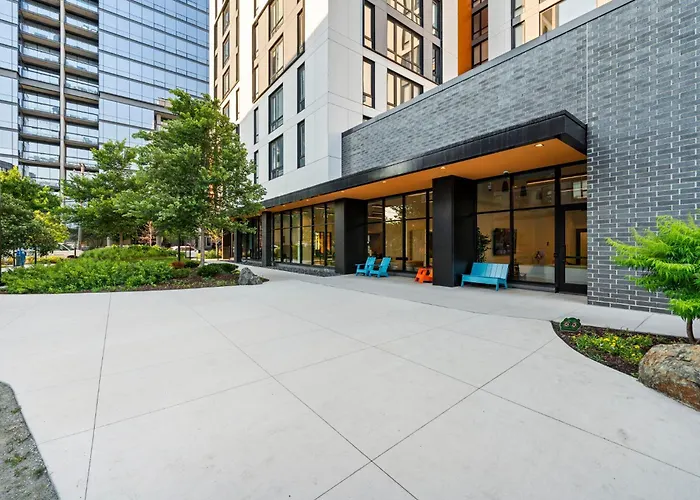 Family-sized 4br Luxury In Downtown