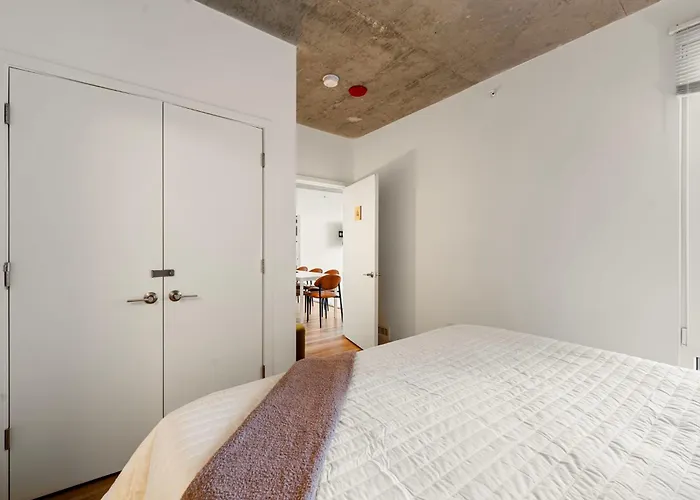 Family-sized 4br Luxury In Downtown *