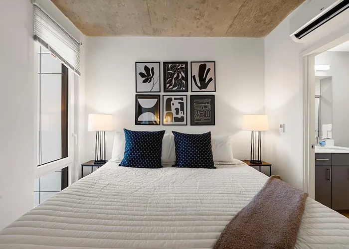 Family-sized 4br Luxury In Downtown Hotel *