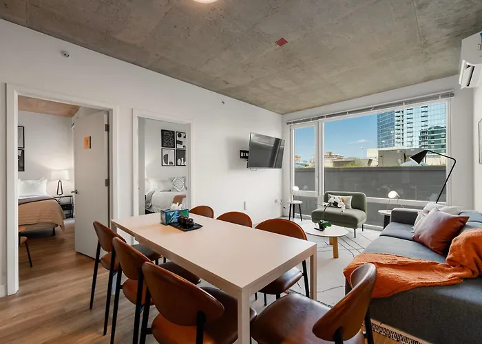 Family-sized 4br Luxury In Downtown Hotel